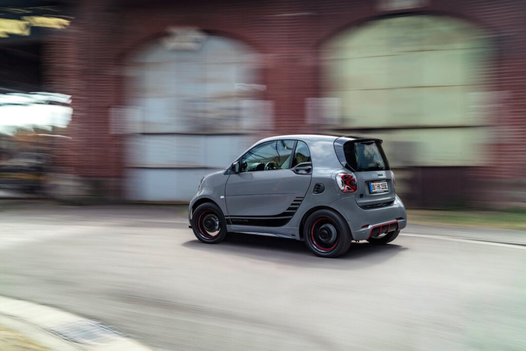 De Smart ForTwo is een compacte stadsauto met een fijn rijgevoel