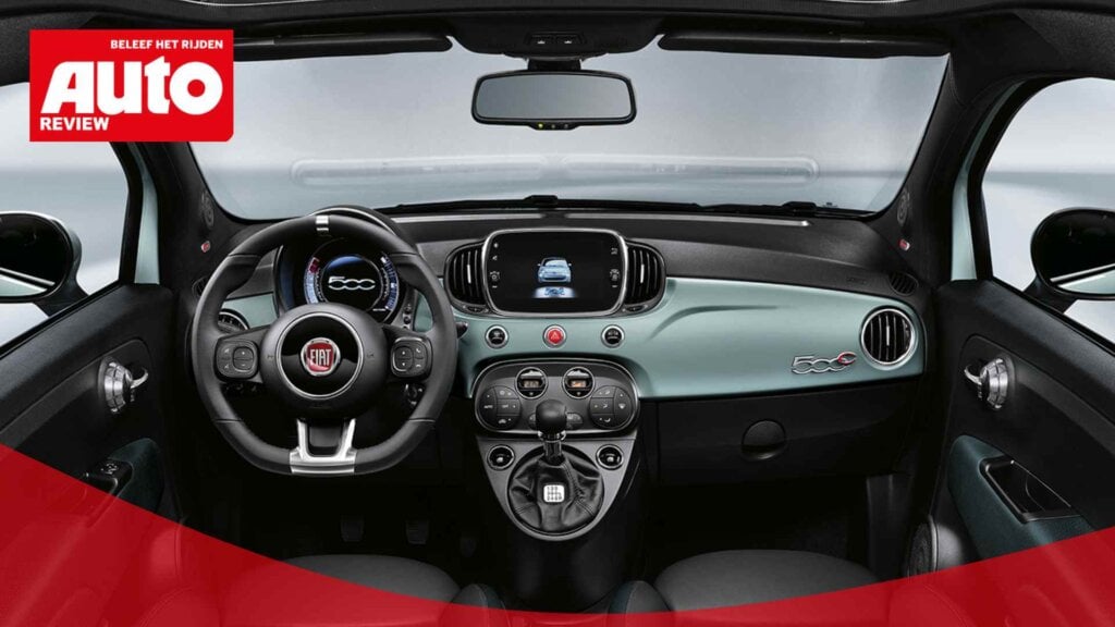 Het interieur van de Fiat 500C