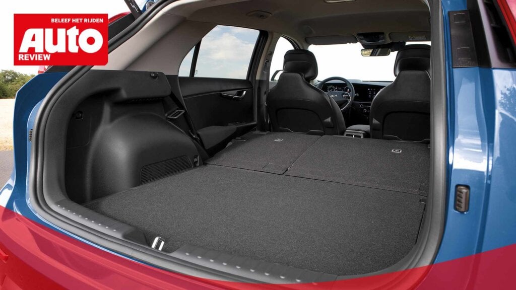 Kia Niro bagageruimte met opgeklapte stoelen 